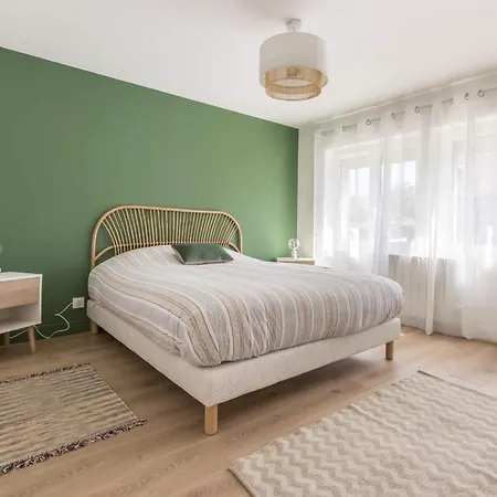 Apartment Jaures *