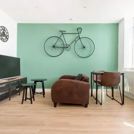 Apartment Jaures *